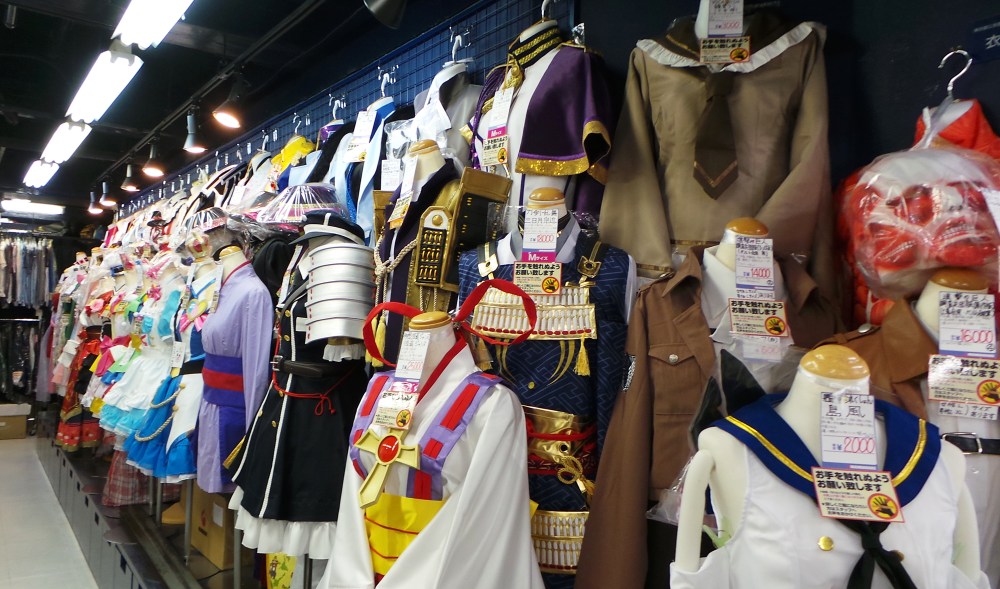 Magasin de cosplay à Nakano Broadway, un centre commercial insolite 