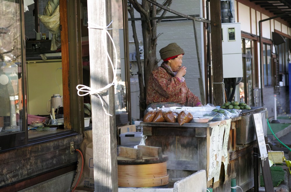 Oshino Hakkai, les huit étangs du village d'Oshino près du Fuji, Japon.